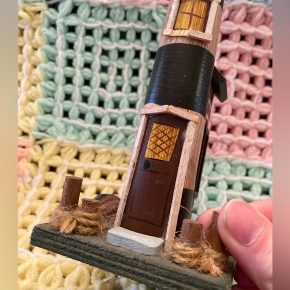 Wood Seaside Lighthouse Decor - Picture 6 of 16